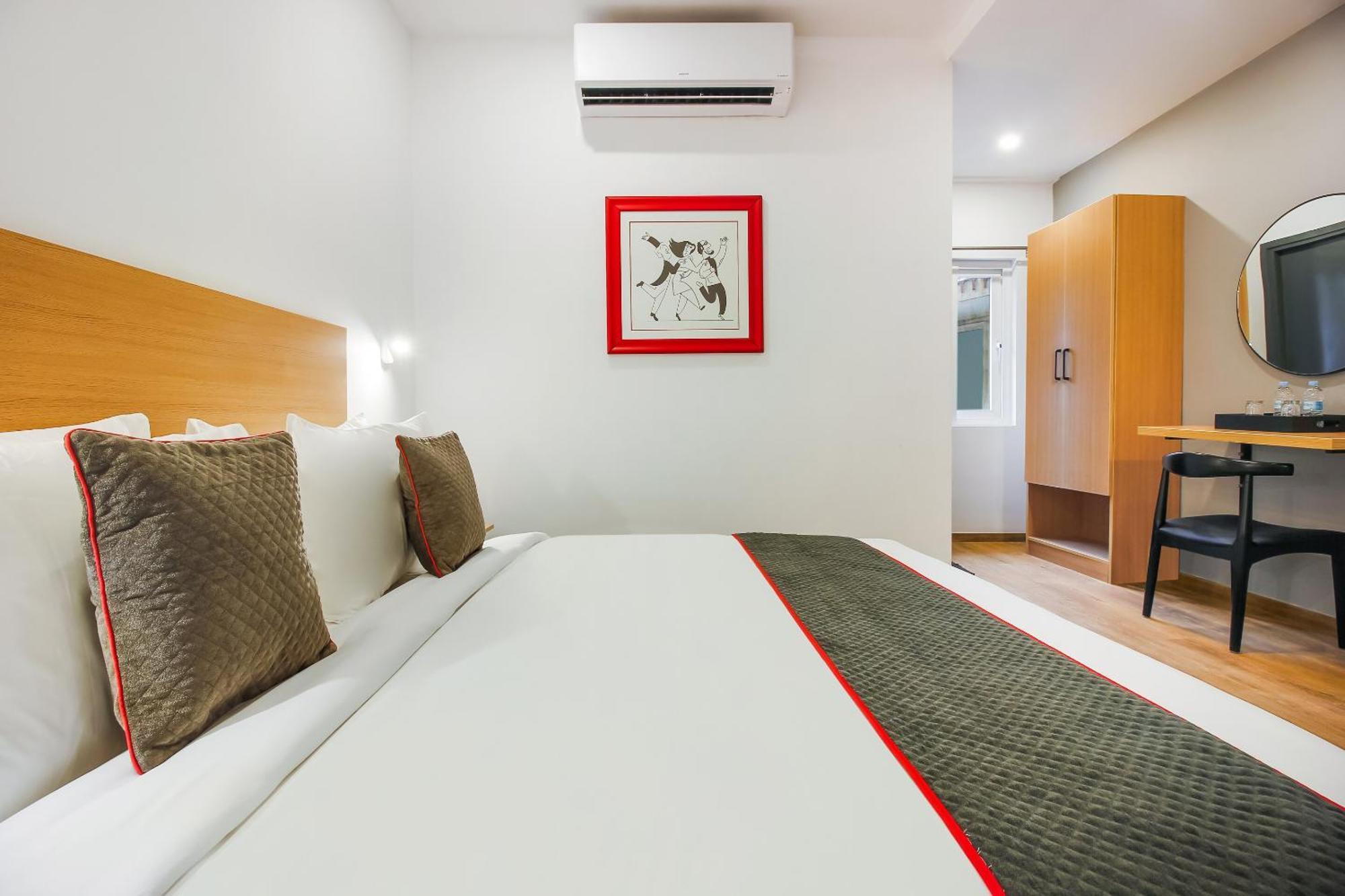 Super Townhouse The Cinco Hotel Near Esi Hospital 海得拉巴 外观 照片
